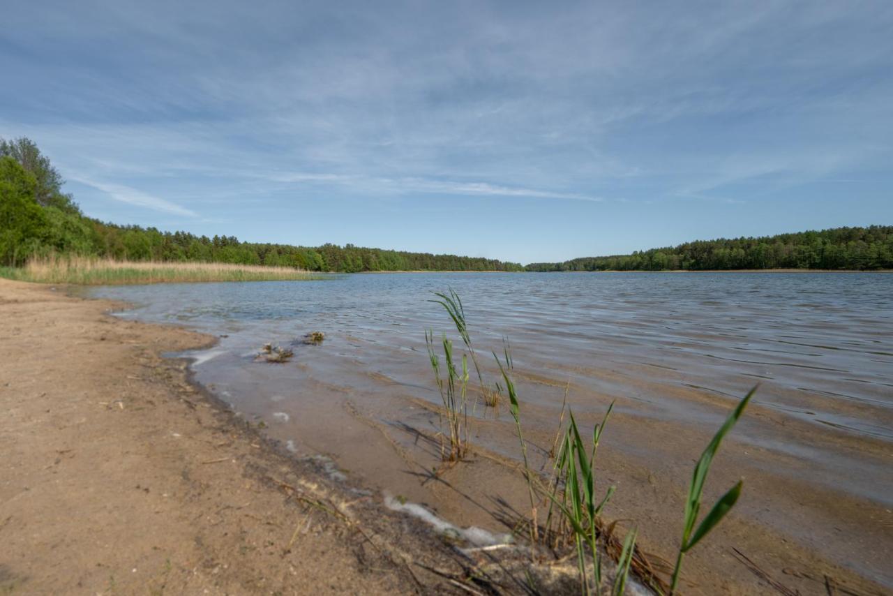 Rykowisko - Domki Caloroczne Nad Jeziorem I Rzeka Neustettin Exterior foto